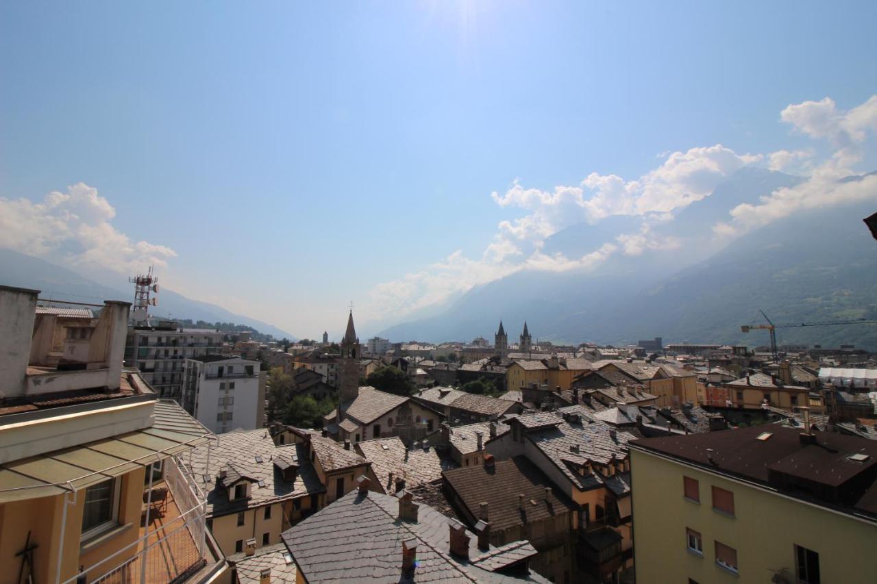 Lovely Panoramic View Apartment - Affitti Brevi Italia 아오스타 외부 사진